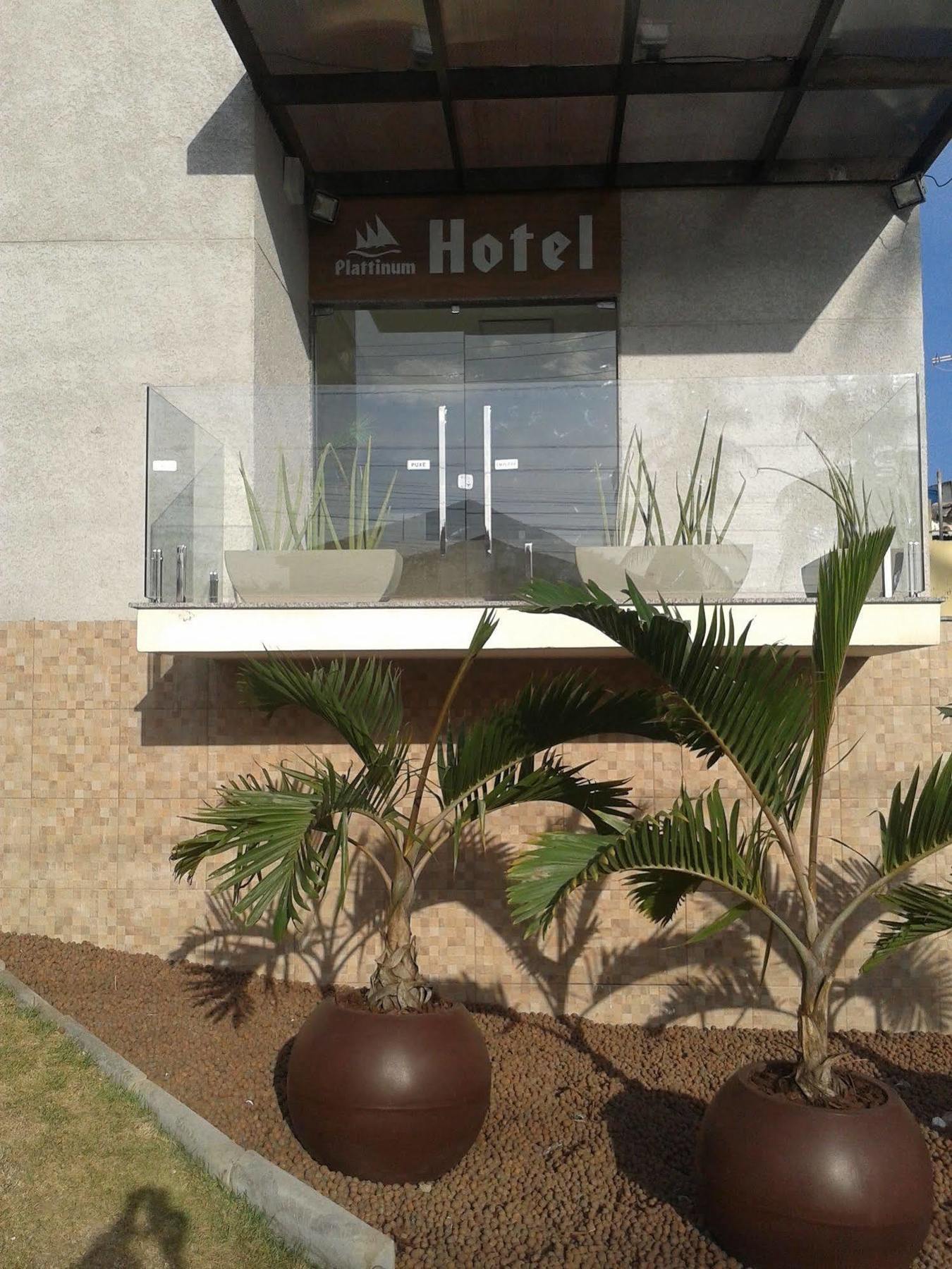לאורו דה פרייטס Plattinum Hotel מראה חיצוני תמונה