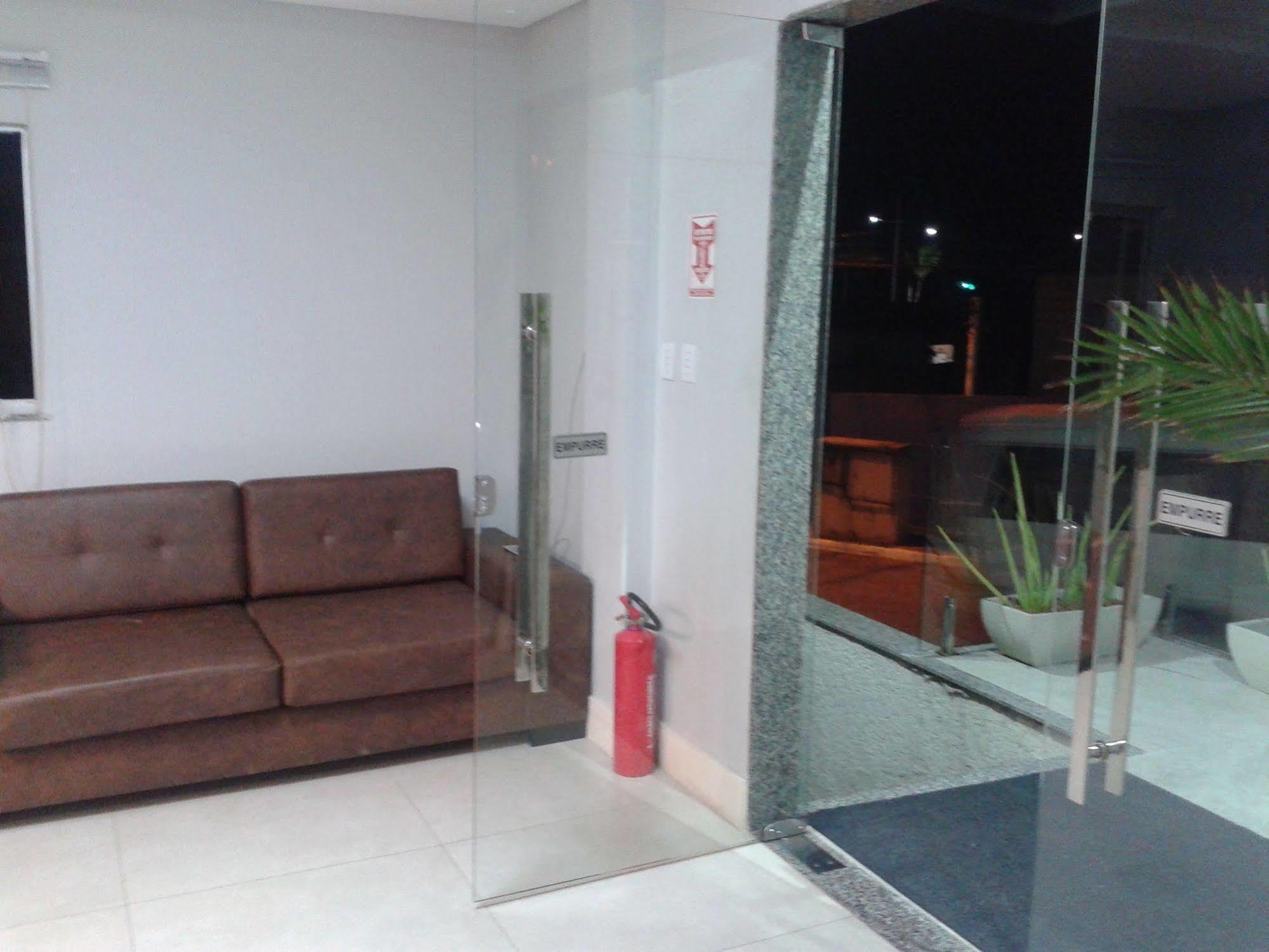 לאורו דה פרייטס Plattinum Hotel מראה חיצוני תמונה