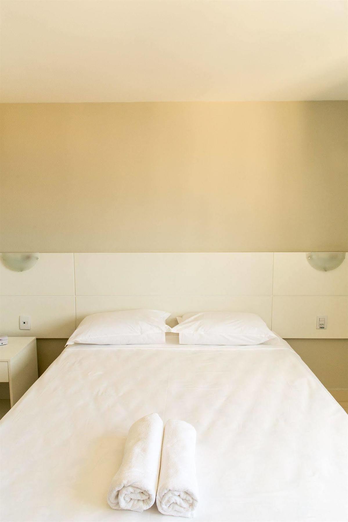 לאורו דה פרייטס Plattinum Hotel מראה חיצוני תמונה